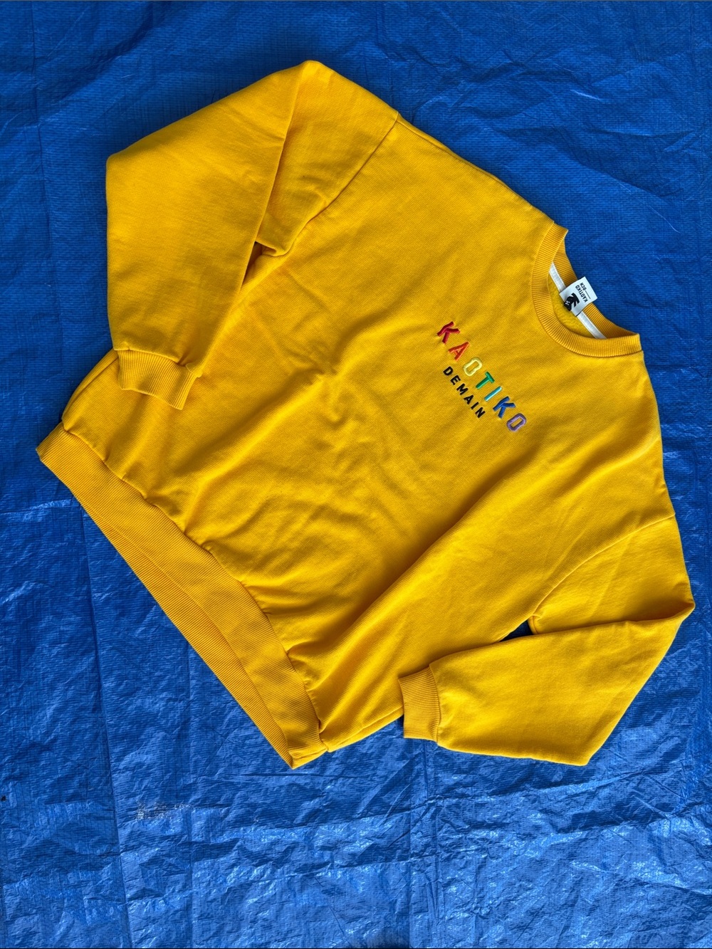 KADTIKO Yellow Crewneck Sweatshirt